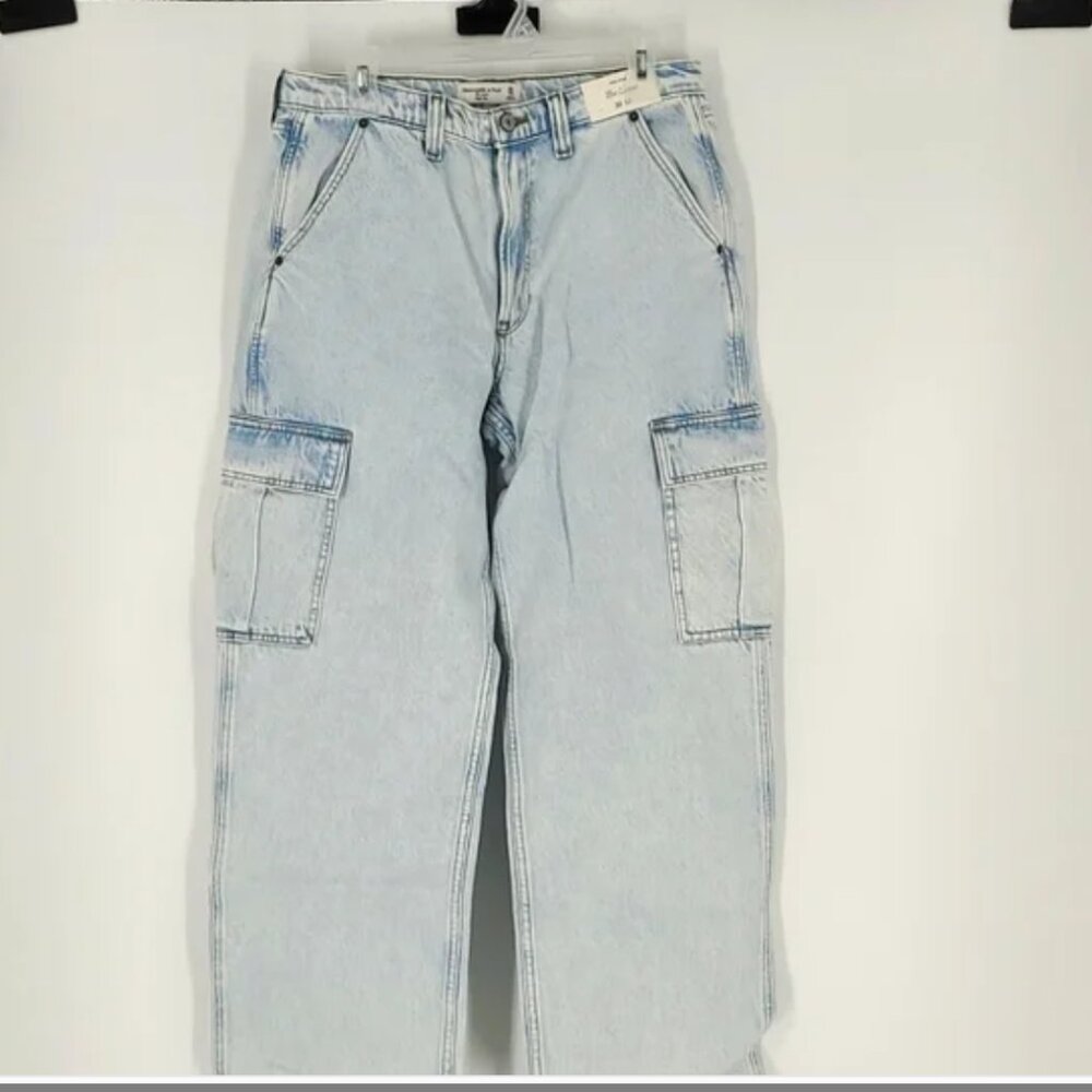 ISO Abercrombie Loose High Rise Size 30L
